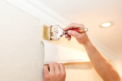 Pose de papier peint à Gesvres-le-Chapitre — revêtements muraux et toiles de verre